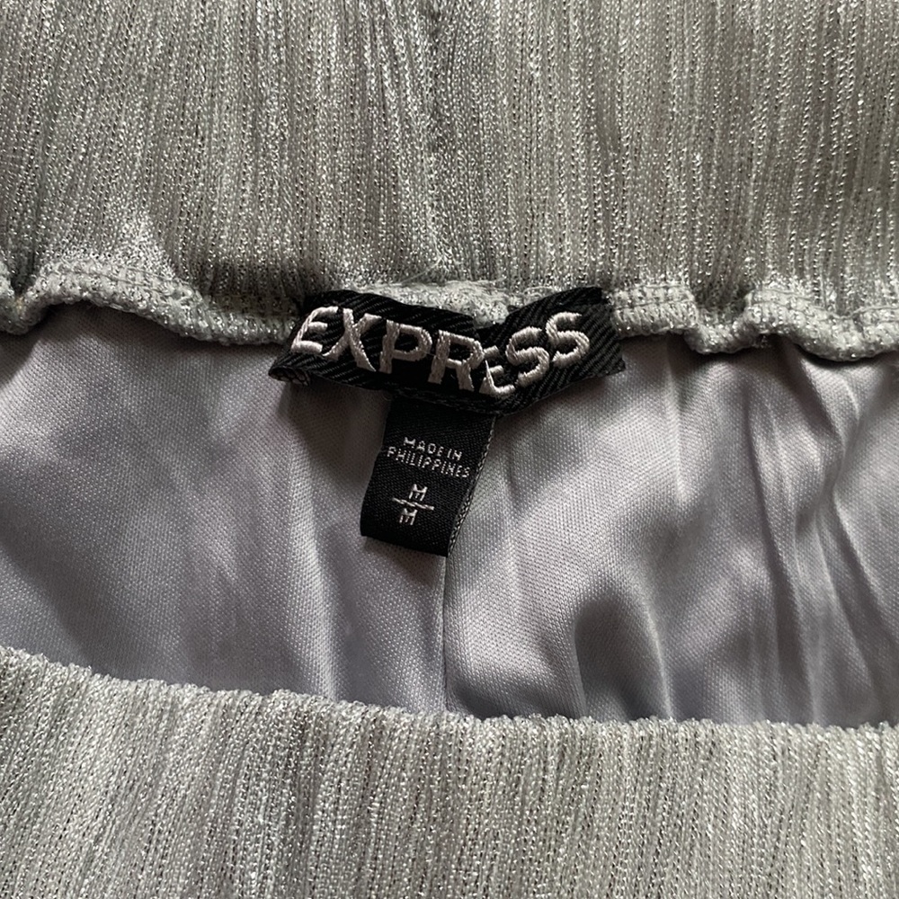 Express silver skort size medium - Picture 3 of 3